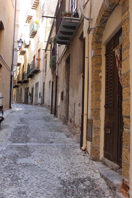 Appartamento Seminario Cefalù Zimmer foto